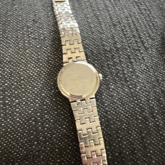 Bundle set of like new watches - Picture 5 of 6